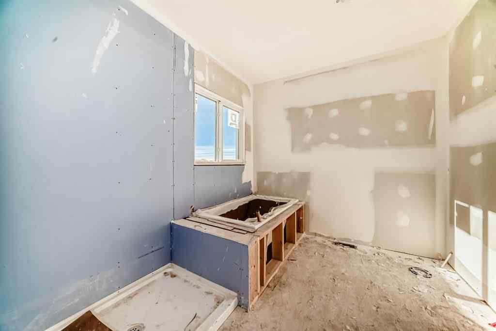 MLS® A2265581 - 524 Heritage Boulevard  in Heritage Hills Cochrane, Residential