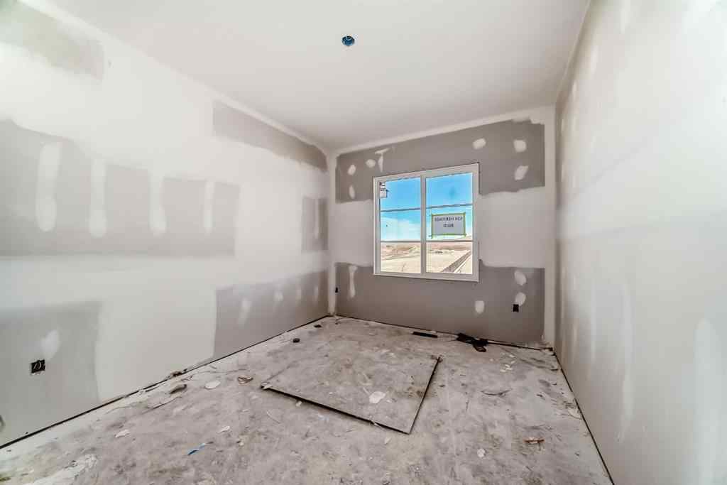 MLS® A2265581 - 524 Heritage Boulevard  in Heritage Hills Cochrane, Residential