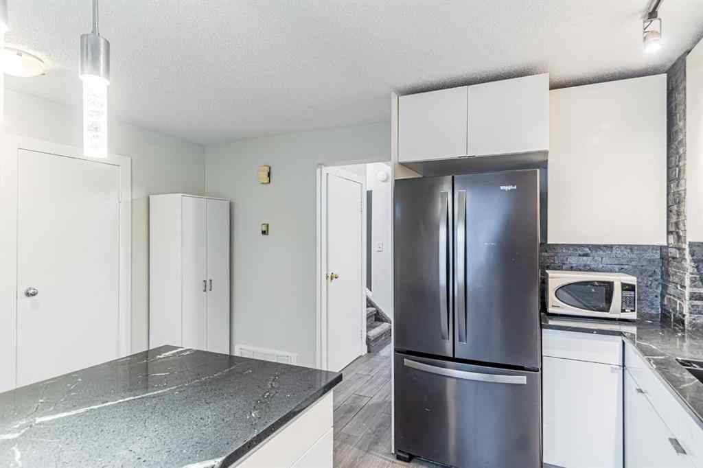 MLS® A2265583 - 212 Georgian Villas NE in Marlborough Park Calgary, Residential