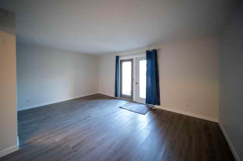 MLS® A2265583 - 212 Georgian Villas NE in Marlborough Park Calgary, Residential