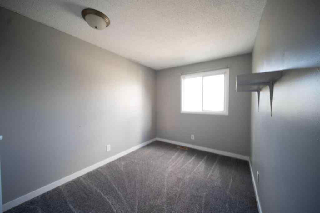 MLS® A2265583 - 212 Georgian Villas NE in Marlborough Park Calgary, Residential