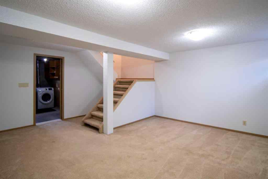 MLS® A2265583 - 212 Georgian Villas NE in Marlborough Park Calgary, Residential