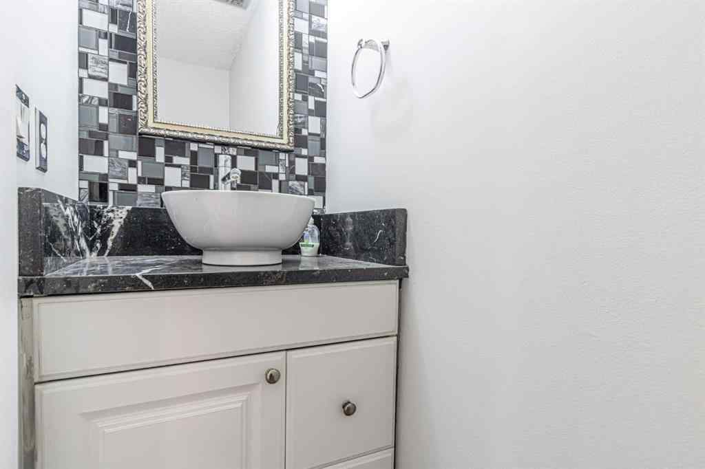 MLS® A2265583 - 212 Georgian Villas NE in Marlborough Park Calgary, Residential