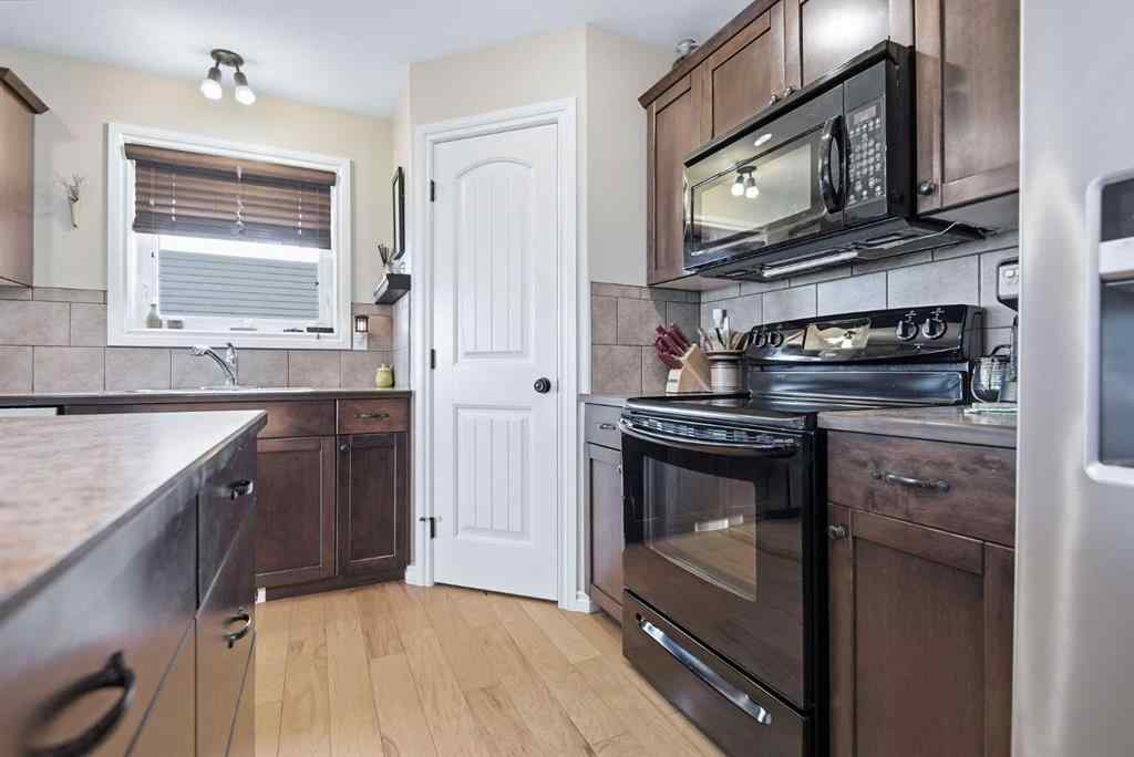 MLS® A2265586 - 184 Jenner Crescent  in Johnstone Crossing Red Deer, Residential