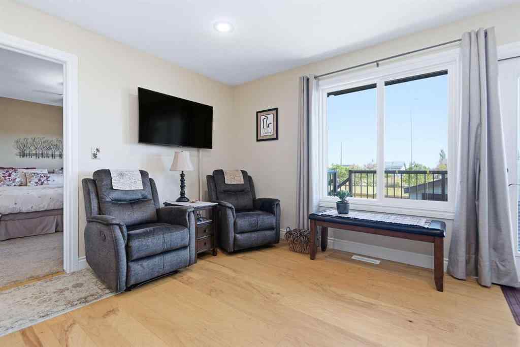 MLS® A2265586 - 184 Jenner Crescent  in Johnstone Crossing Red Deer, Residential