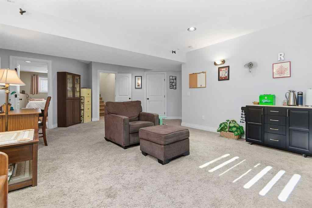 MLS® A2265586 - 184 Jenner Crescent  in Johnstone Crossing Red Deer, Residential