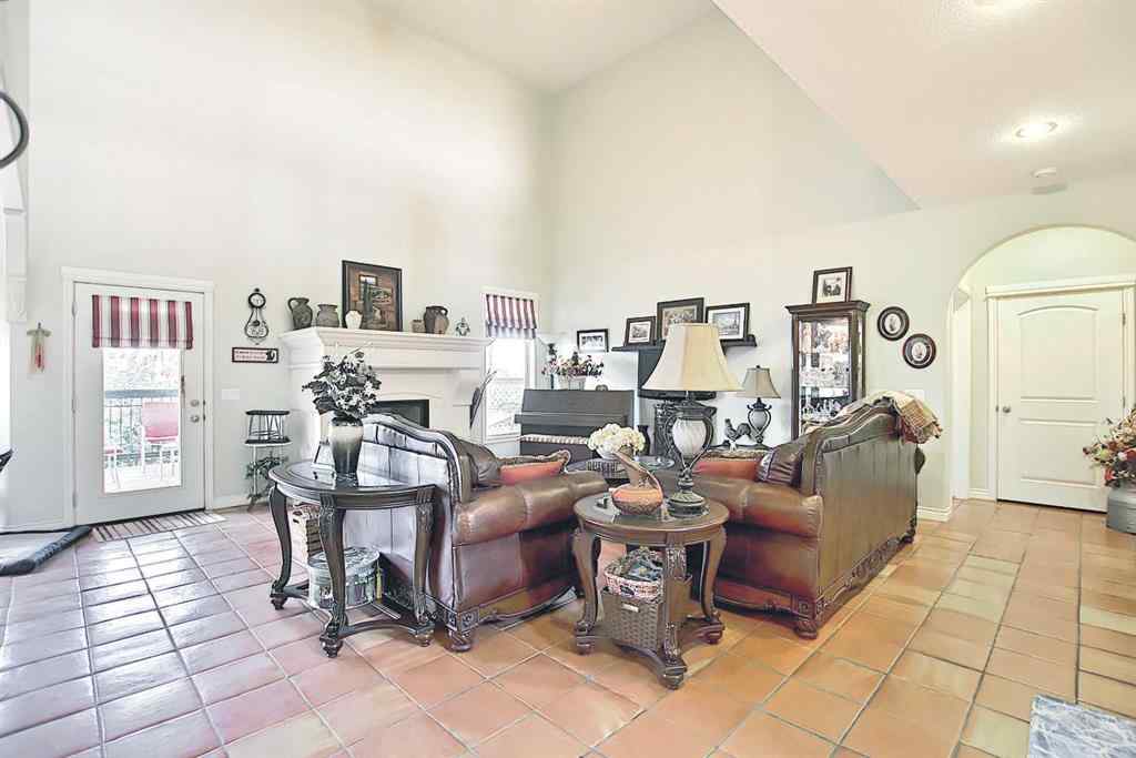 MLS® A2265589 - 255046 Township Road 250   in NONE Rural Wheatland County, Residential