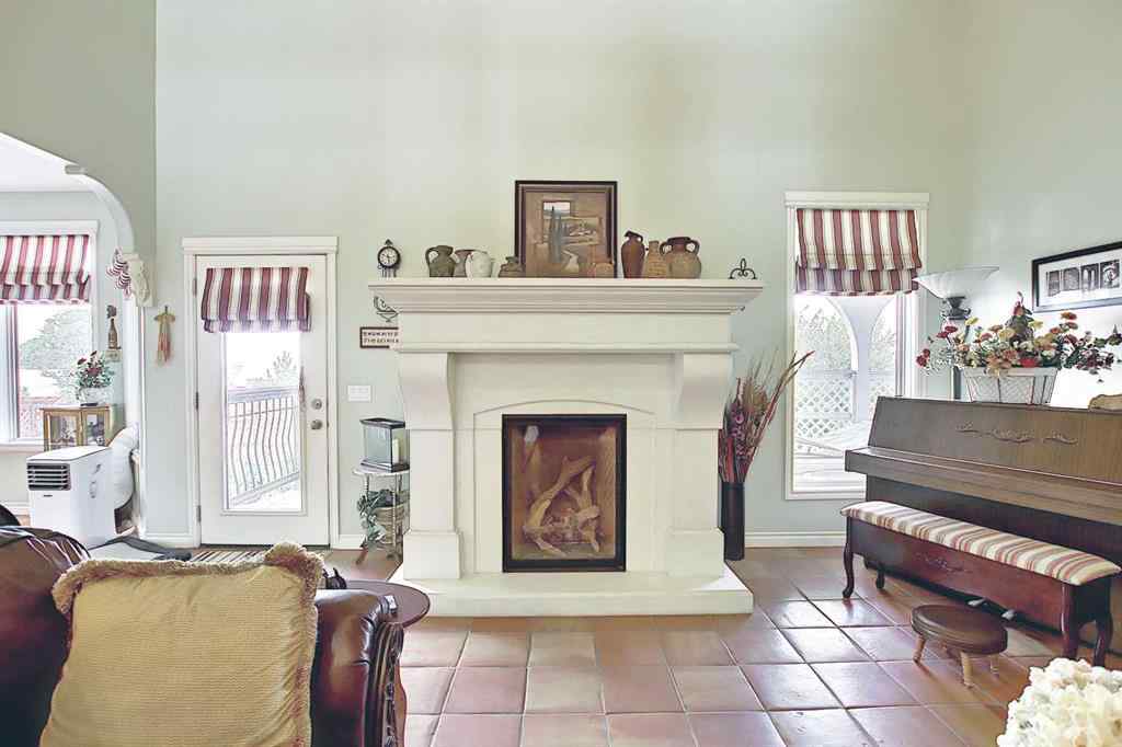 MLS® A2265589 - 255046 Township Road 250   in NONE Rural Wheatland County, Residential