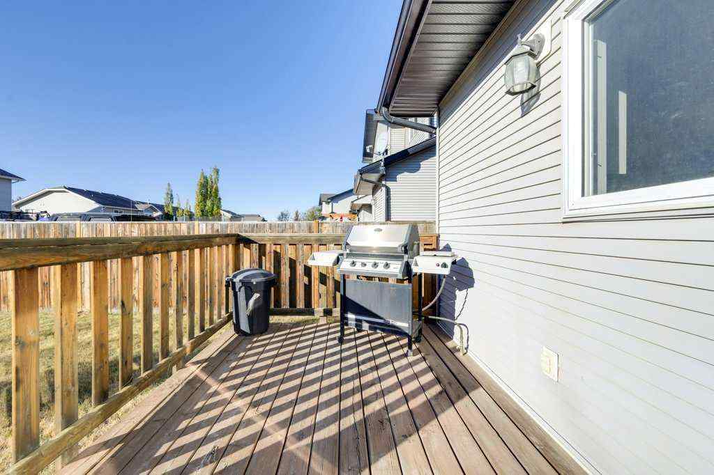 MLS® A2265593 - 21 Piper Close  in Panorama Estates Blackfalds, Residential