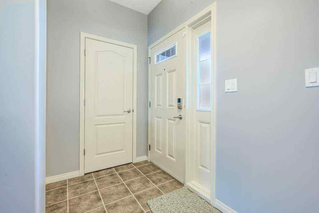 MLS® A2265593 - 21 Piper Close  in Panorama Estates Blackfalds, Residential