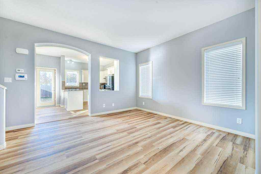 MLS® A2265593 - 21 Piper Close  in Panorama Estates Blackfalds, Residential