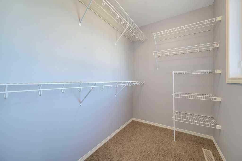 MLS® A2265593 - 21 Piper Close  in Panorama Estates Blackfalds, Residential