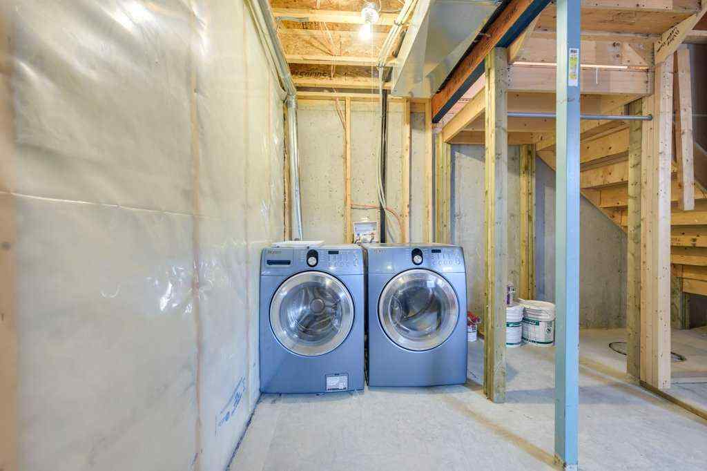 MLS® A2265593 - 21 Piper Close  in Panorama Estates Blackfalds, Residential