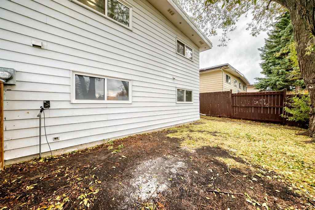 MLS® A2265596 - 6525 58 Street NW in Dalhousie Calgary, Residential