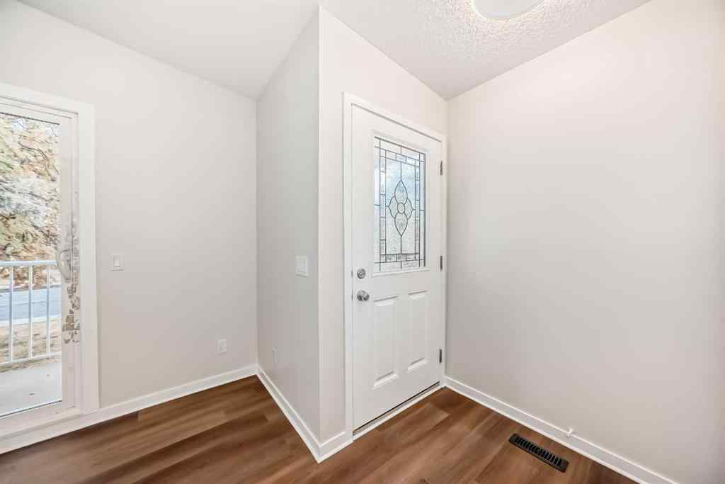 MLS® A2265596 - 6525 58 Street NW in Dalhousie Calgary, Residential