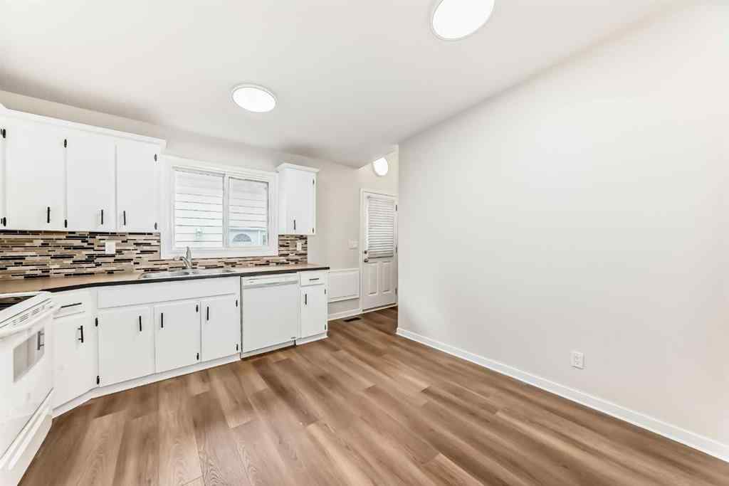 MLS® A2265596 - 6525 58 Street NW in Dalhousie Calgary, Residential