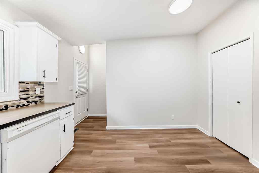 MLS® A2265596 - 6525 58 Street NW in Dalhousie Calgary, Residential