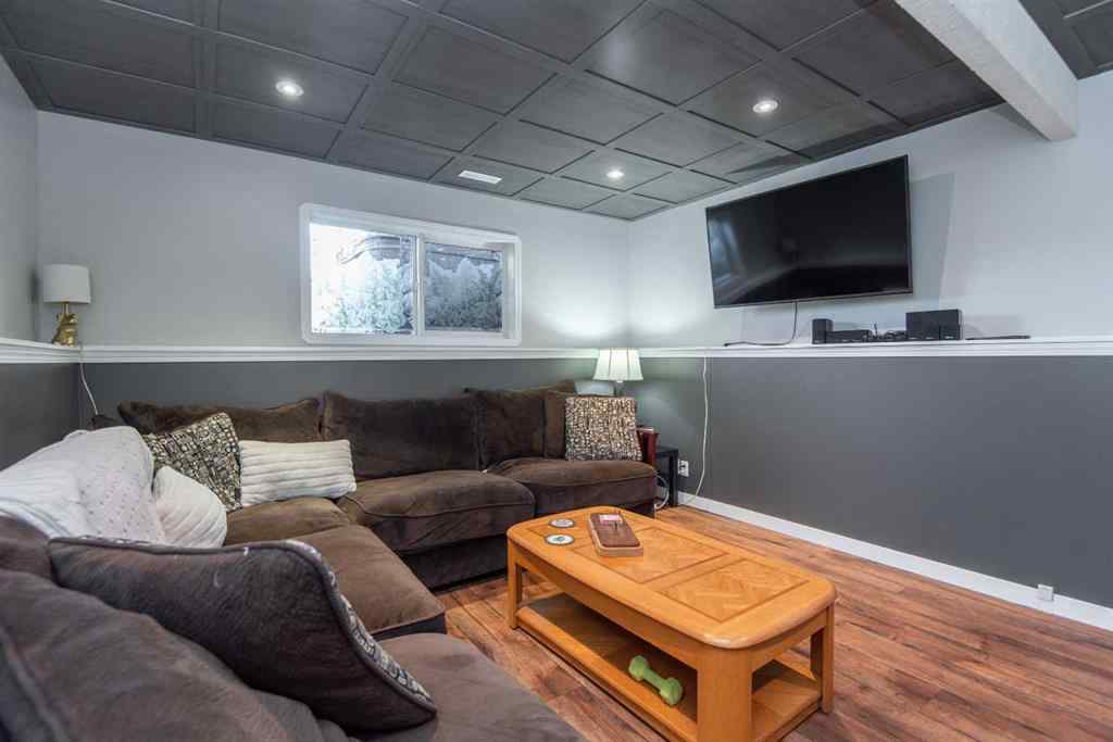 MLS® A2265599 - 22 Woodbine Avenue  in Harvest Meadows Blackfalds, Residential