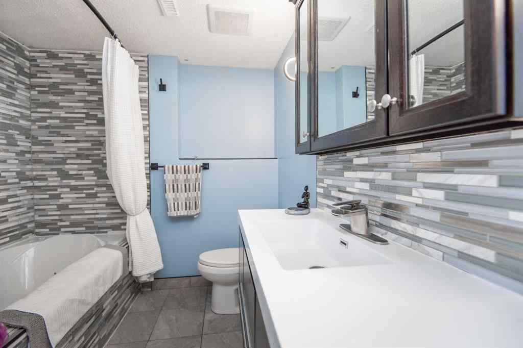 MLS® A2265599 - 22 Woodbine Avenue  in Harvest Meadows Blackfalds, Residential