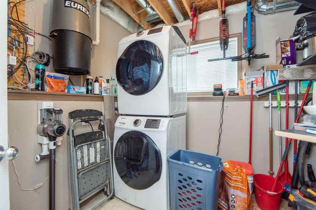 MLS® A2265599 - 22 Woodbine Avenue  in Harvest Meadows Blackfalds, Residential