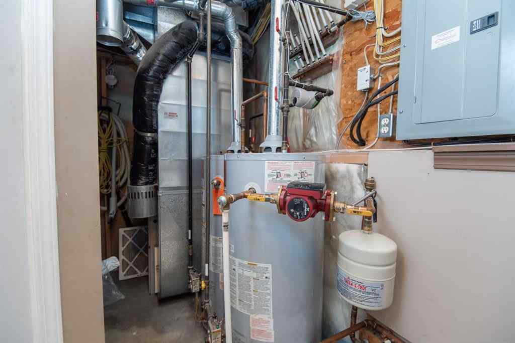 MLS® A2265599 - 22 Woodbine Avenue  in Harvest Meadows Blackfalds, Residential