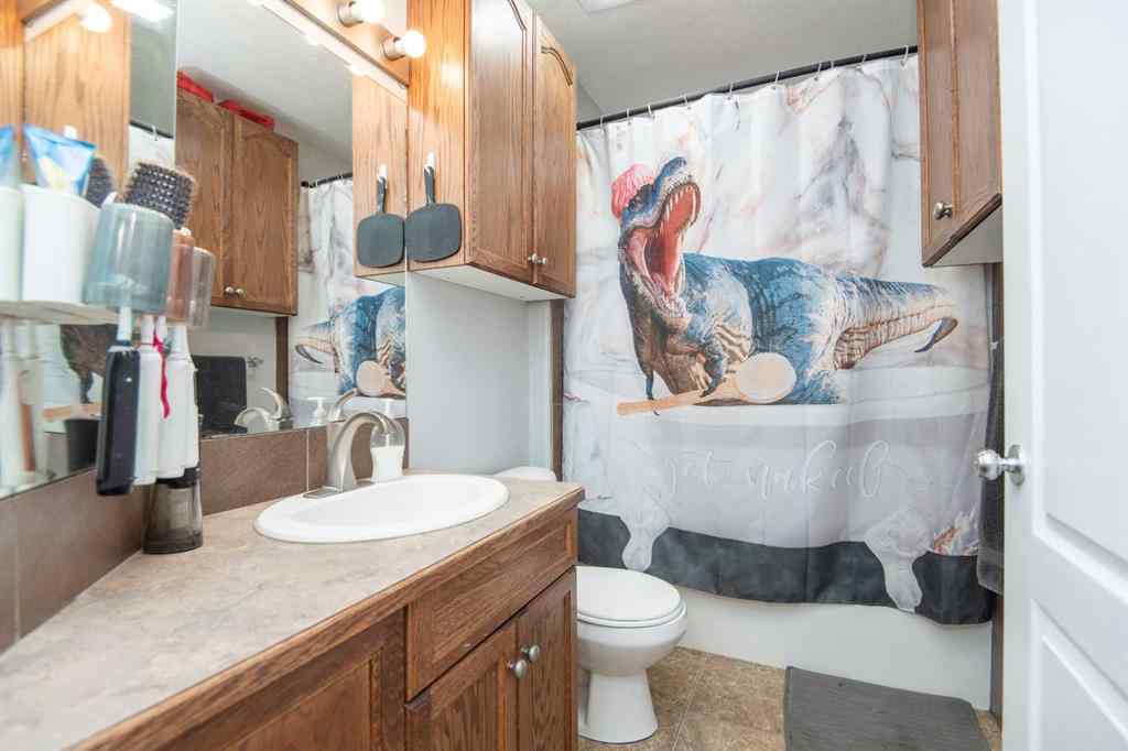 MLS® A2265599 - 22 Woodbine Avenue  in Harvest Meadows Blackfalds, Residential