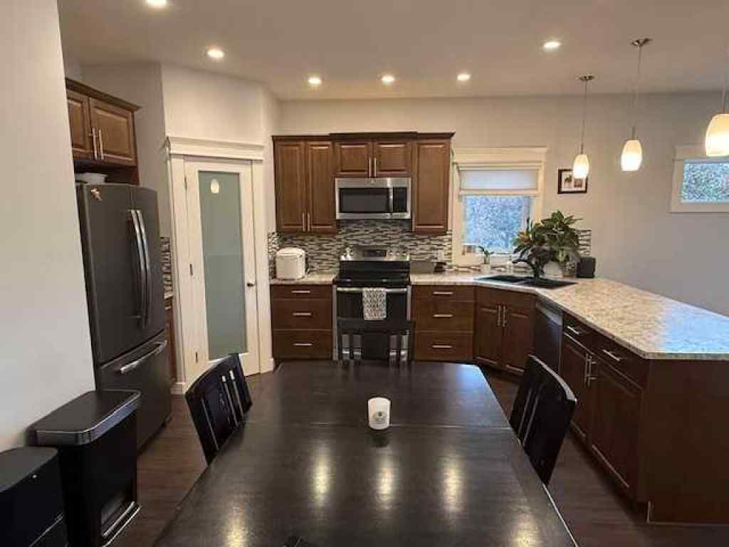 MLS® A2265600 - 656 Hunter Drive  in Nacmine Drumheller, Residential