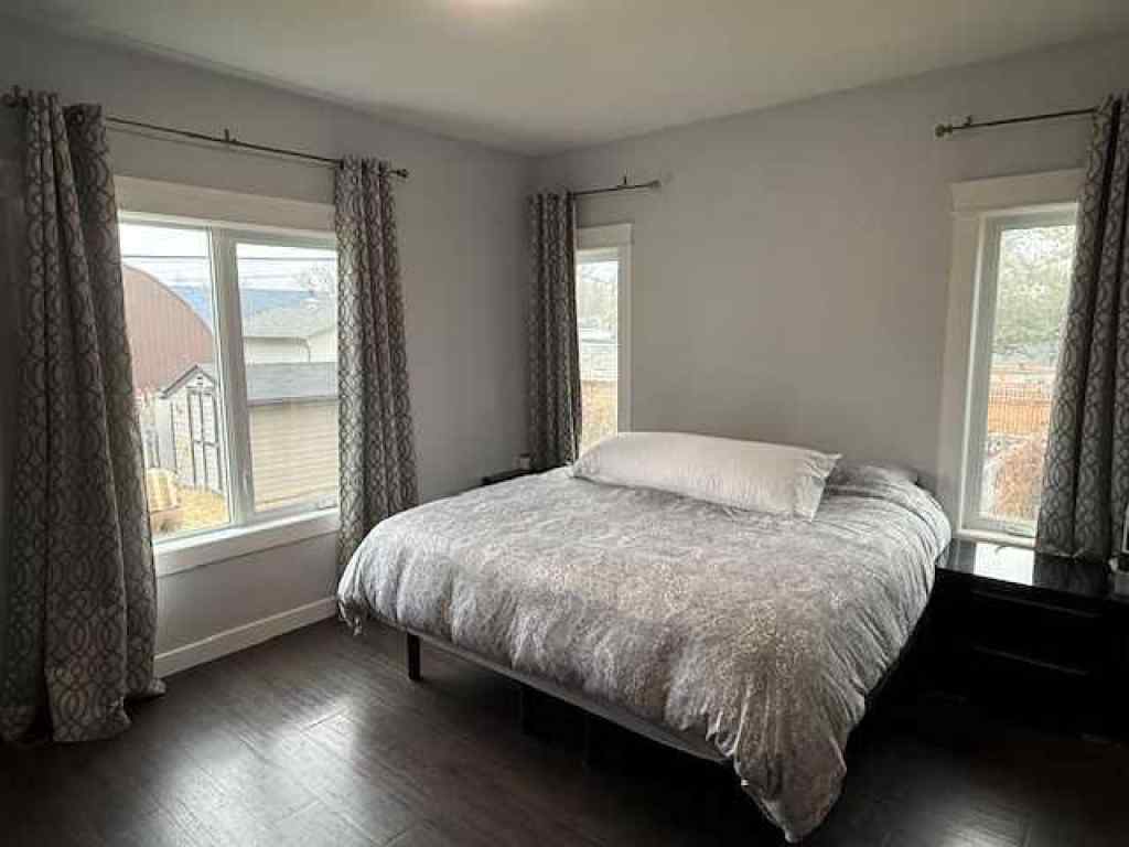 MLS® A2265600 - 656 Hunter Drive  in Nacmine Drumheller, Residential