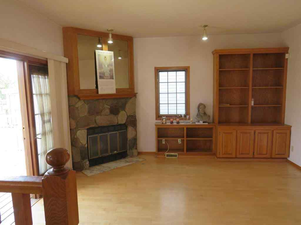 MLS® A2265616 - 63 La Valencia Gardens NE in Monterey Park Calgary, Residential