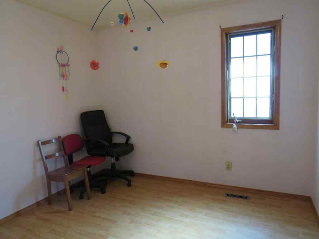 MLS® A2265616 - 63 La Valencia Gardens NE in Monterey Park Calgary, Residential