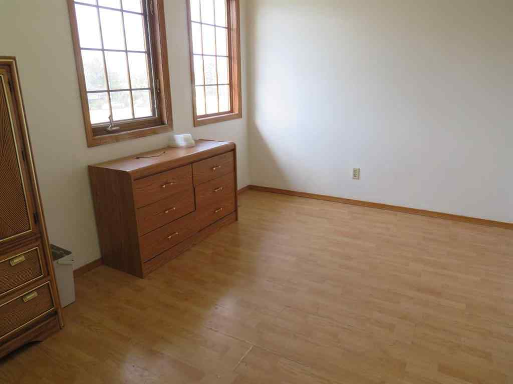 MLS® A2265616 - 63 La Valencia Gardens NE in Monterey Park Calgary, Residential