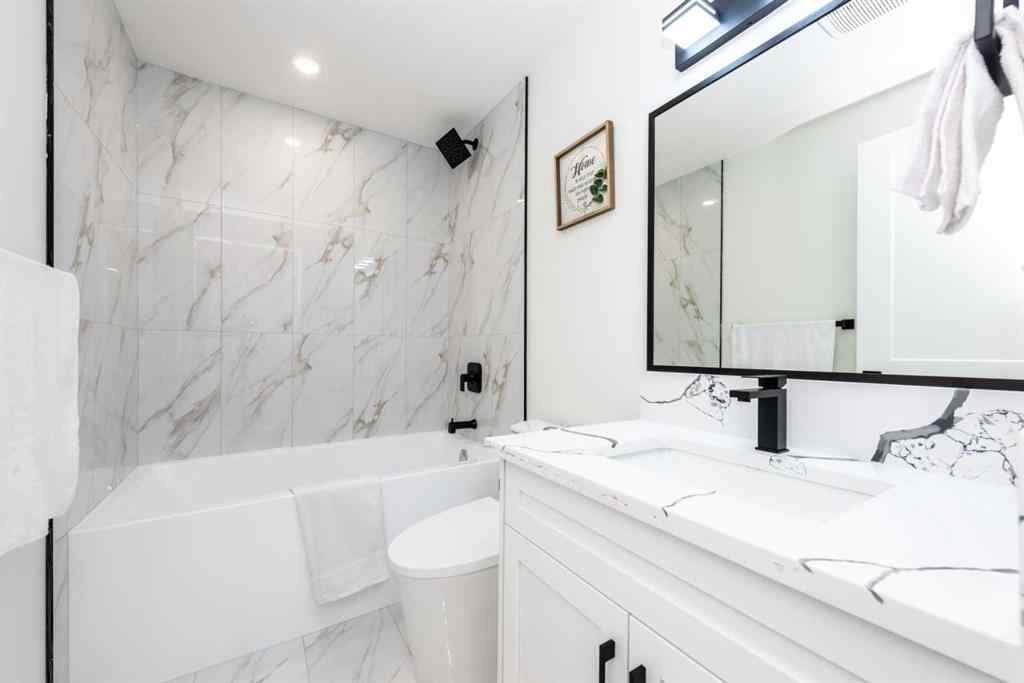 MLS® A2265620 - 152 Southampthon Drive SW in Southwood Calgary, Residential