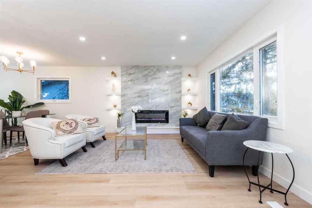 MLS® A2265620 - 152 Southampthon Drive SW in Southwood Calgary, Residential