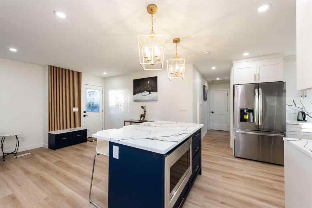 MLS® A2265620 - 152 Southampthon Drive SW in Southwood Calgary, Residential