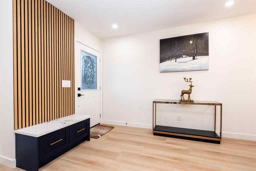 MLS® A2265620 - 152 Southampthon Drive SW in Southwood Calgary, Residential