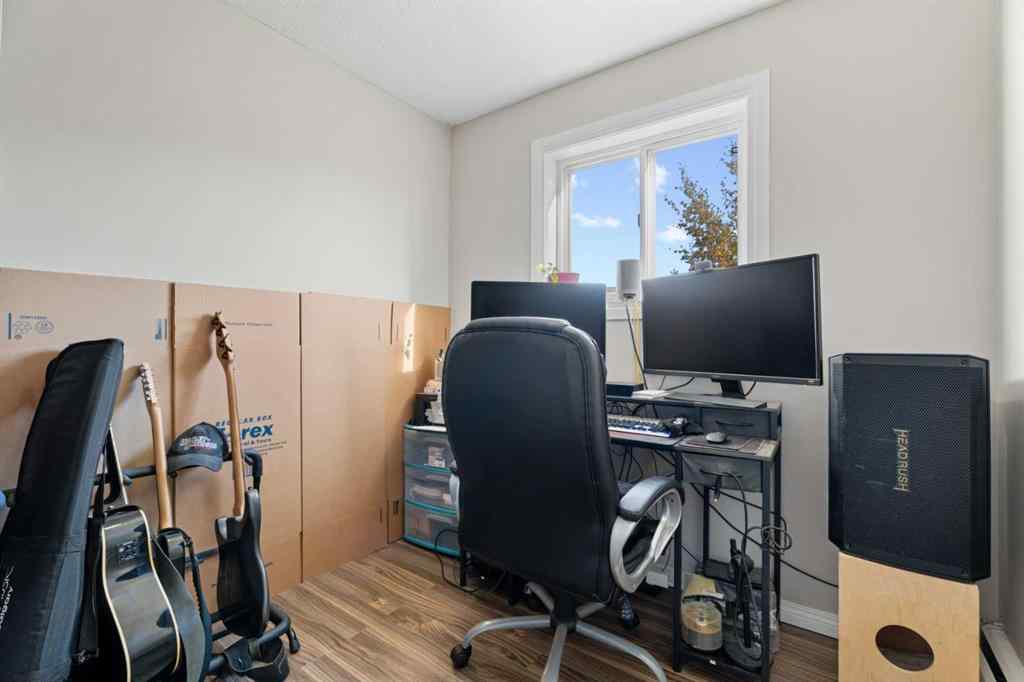 MLS® A2265631 - Unit #137 3809 45 Street SW in Glenbrook Calgary, Residential