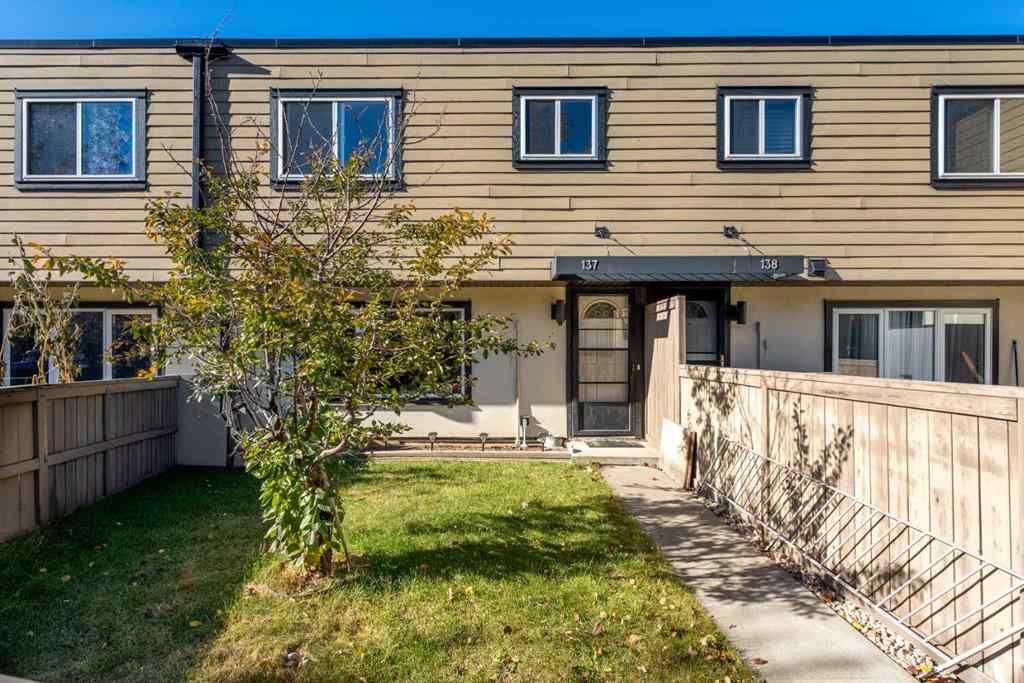 MLS® A2265631 - Unit #137 3809 45 Street SW in Glenbrook Calgary, Residential