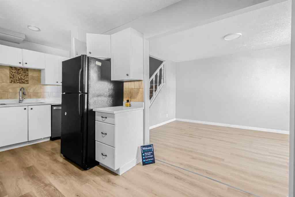 MLS® A2265636 - 7 Doverdale Mews SE in Dover Calgary, Residential