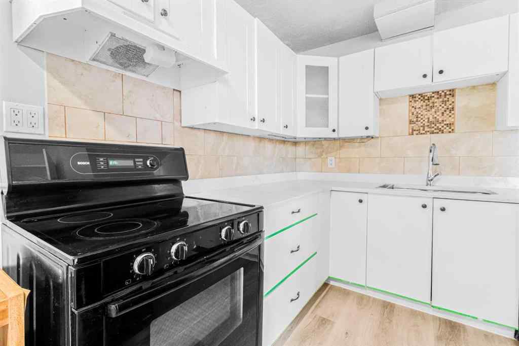 MLS® A2265636 - 7 Doverdale Mews SE in Dover Calgary, Residential