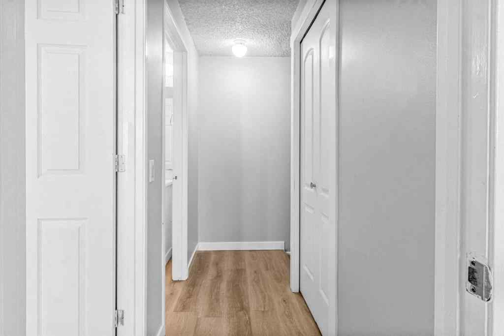 MLS® A2265636 - 7 Doverdale Mews SE in Dover Calgary, Residential