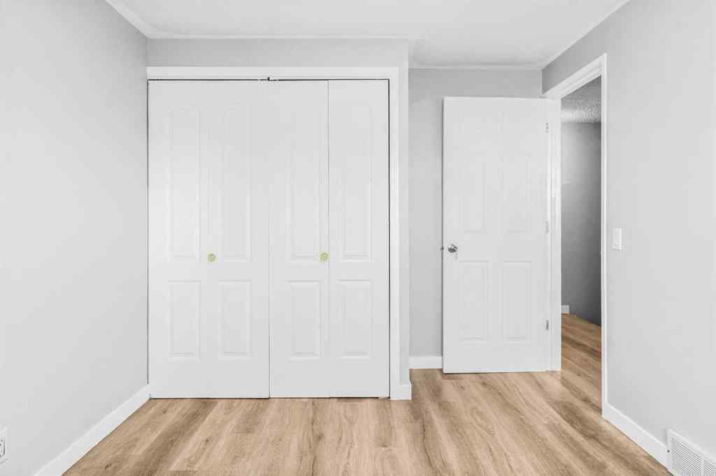 MLS® A2265636 - 7 Doverdale Mews SE in Dover Calgary, Residential