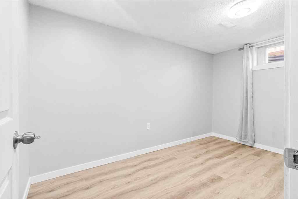 MLS® A2265636 - 7 Doverdale Mews SE in Dover Calgary, Residential