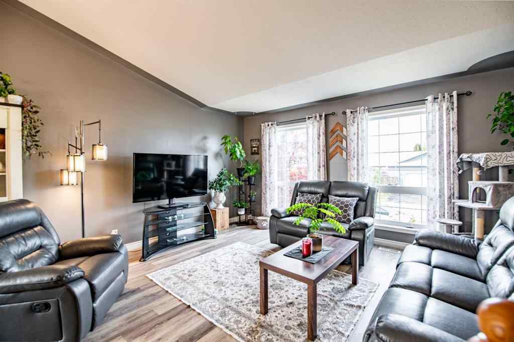 MLS® A2265639 - 23 Harper Drive  in Hewlett Park Sylvan Lake, Residential