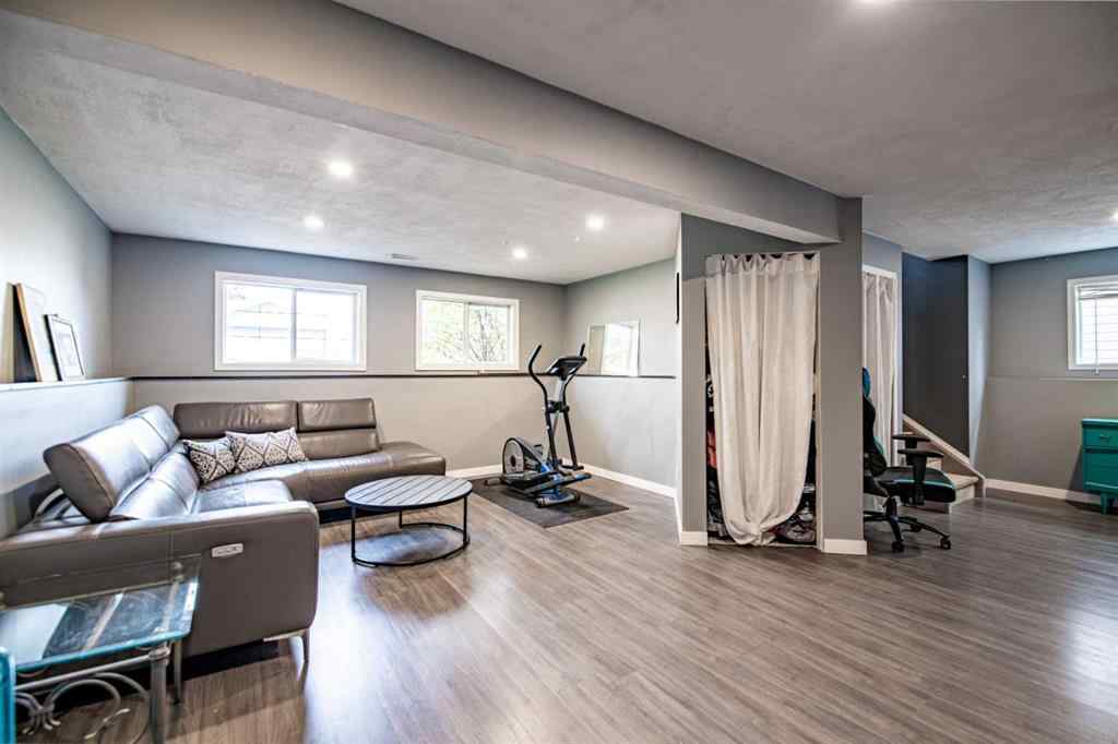MLS® A2265639 - 23 Harper Drive  in Hewlett Park Sylvan Lake, Residential