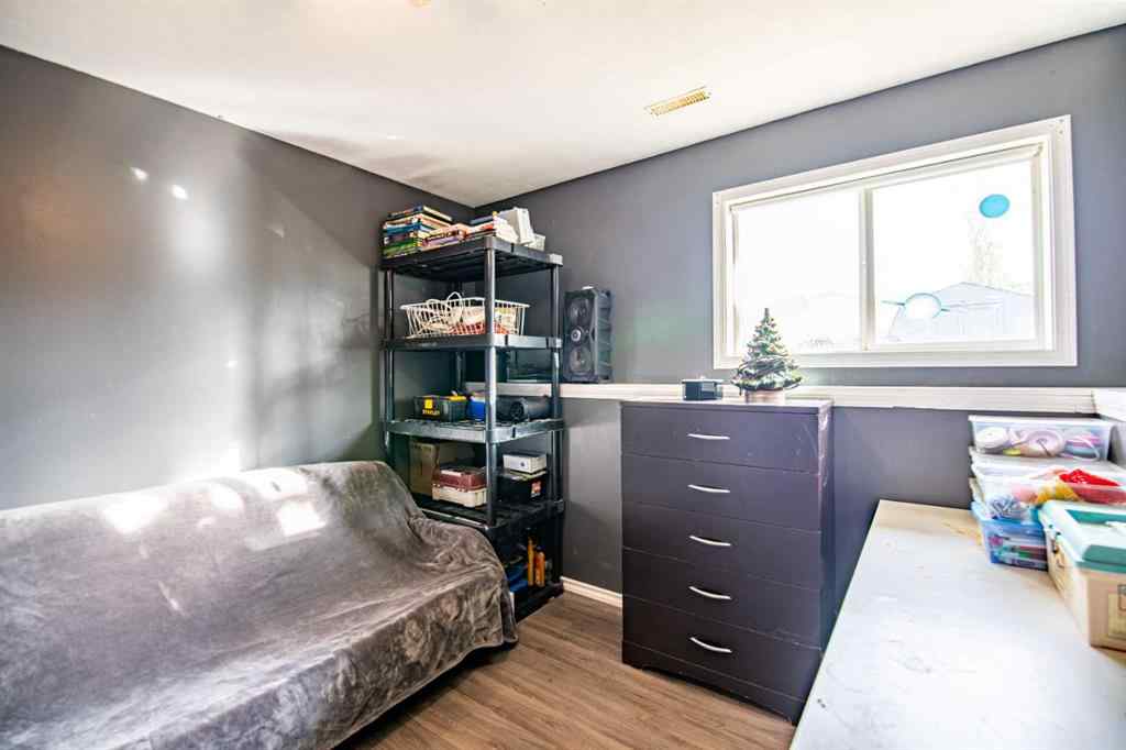 MLS® A2265639 - 23 Harper Drive  in Hewlett Park Sylvan Lake, Residential