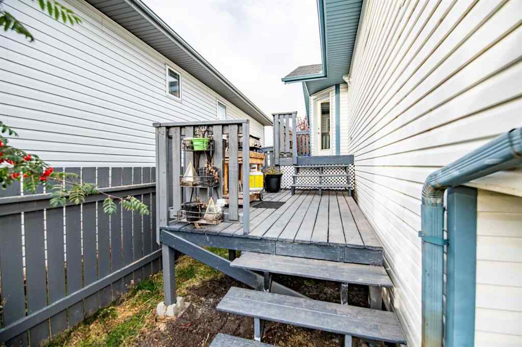 MLS® A2265639 - 23 Harper Drive  in Hewlett Park Sylvan Lake, Residential