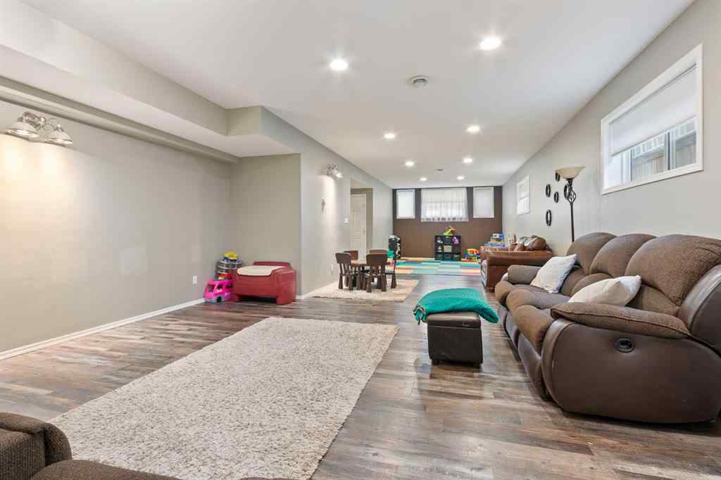 MLS® A2265640 - 4204 72 Avenue  in West Lloydminster Lloydminster, Residential