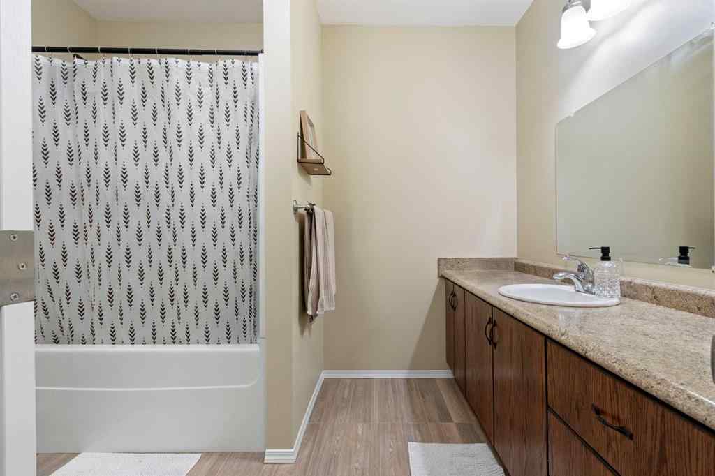 MLS® A2265640 - 4204 72 Avenue  in West Lloydminster Lloydminster, Residential