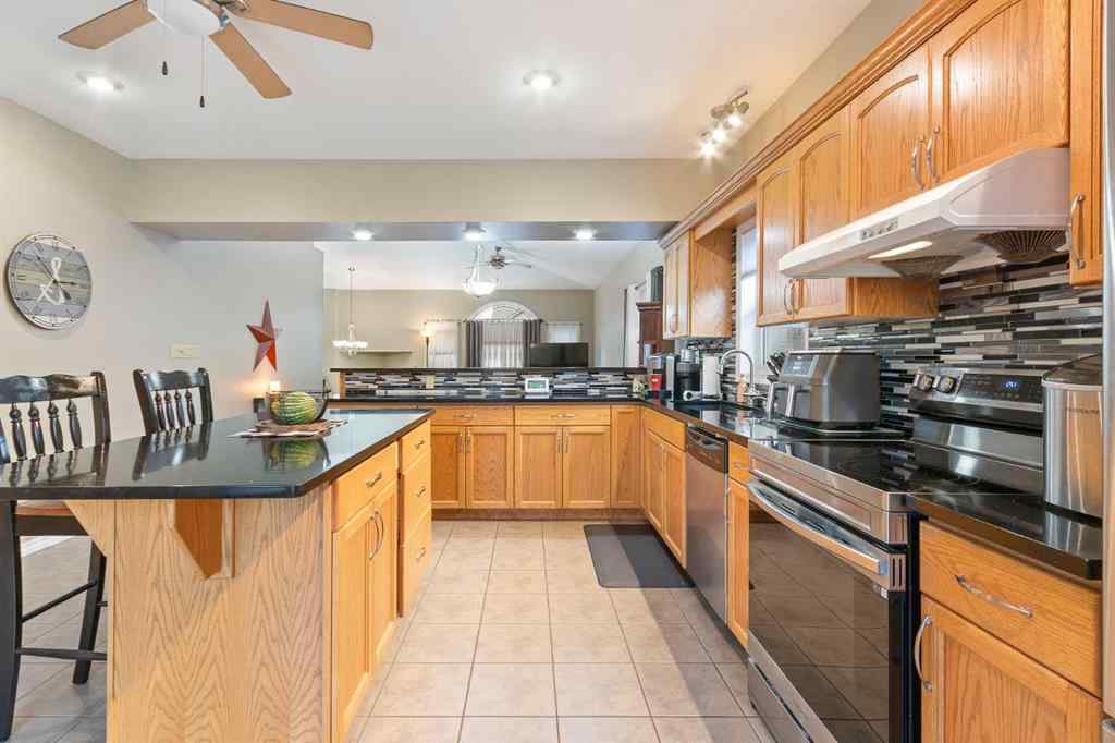 MLS® A2265640 - 4204 72 Avenue  in West Lloydminster Lloydminster, Residential