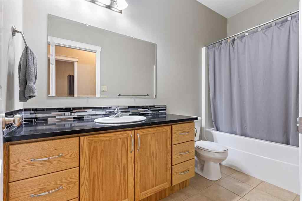 MLS® A2265640 - 4204 72 Avenue  in West Lloydminster Lloydminster, Residential